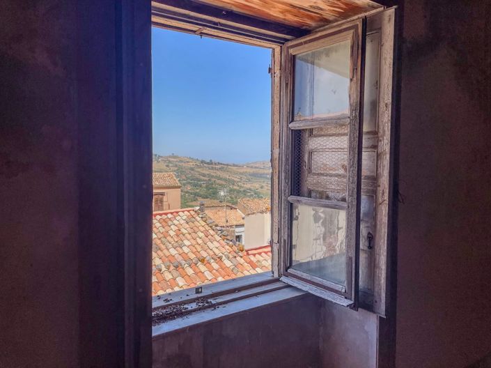 Image No.22-Maison de 5 chambres à vendre à Collesano