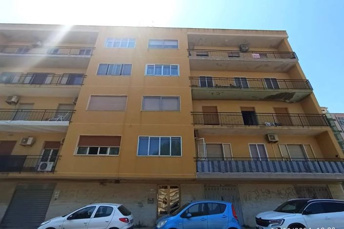 Image No.26-3 Bed Apartment for sale