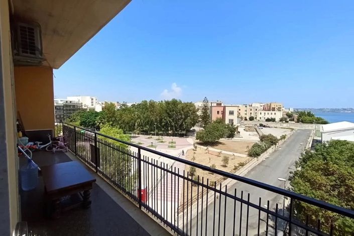 Image No.3-3 Bed Apartment for sale