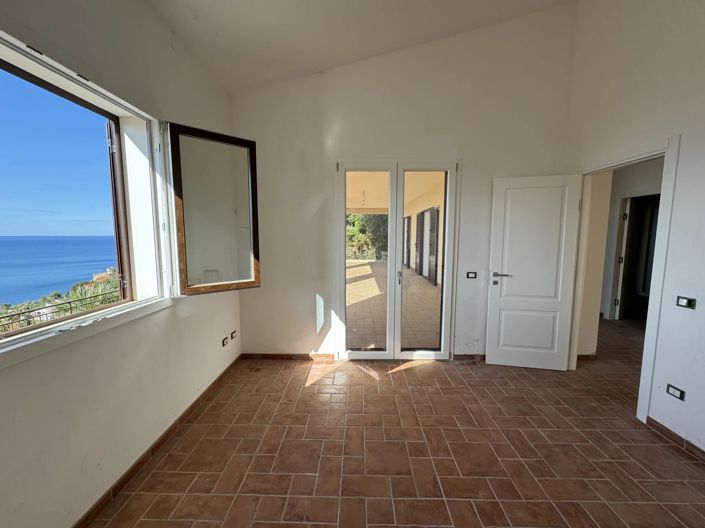 Image No.10-Villa de 4 chambres à vendre à Bagheria