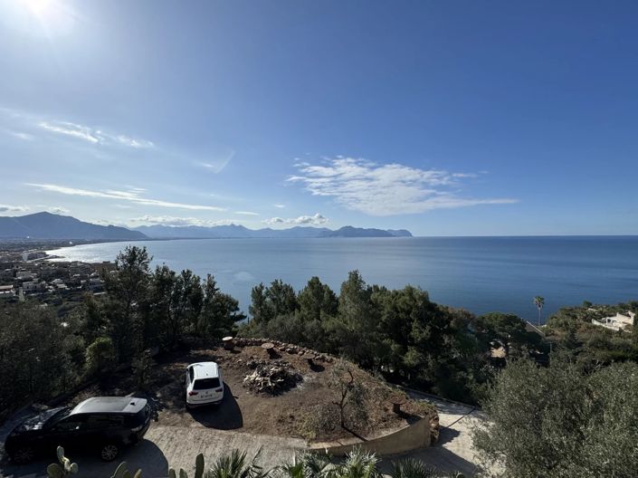 Image No.2-Villa de 4 chambres à vendre à Bagheria