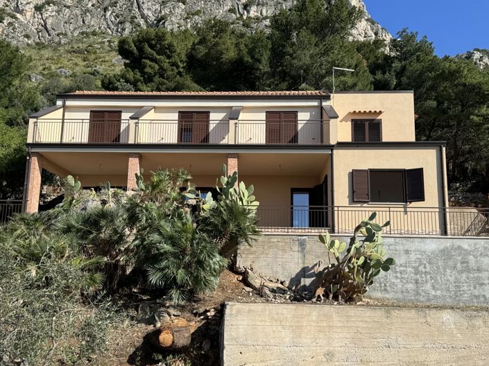 Image No.5-Villa de 4 chambres à vendre à Bagheria