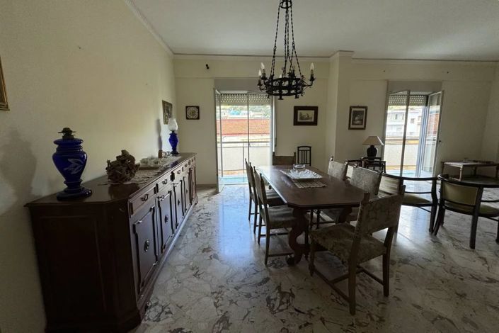 Image No.26-3 Bed Apartment for sale