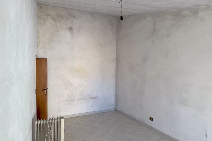 Image No.3-1 Bed House for sale