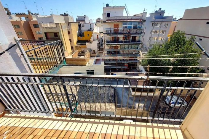 Image No.12-2 Bed Apartment for sale