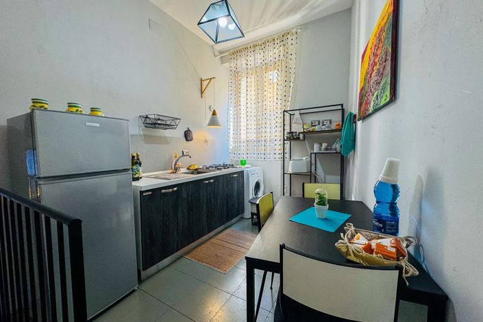 Image No.28-5 Bed Property for sale