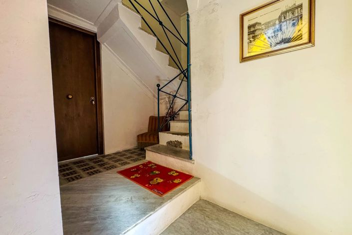 Image No.7-5 Bed Property for sale