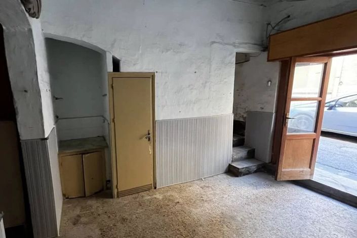 Image No.4-2 Bed House for sale