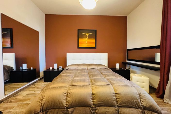 Image No.25-2 Bed Apartment for sale