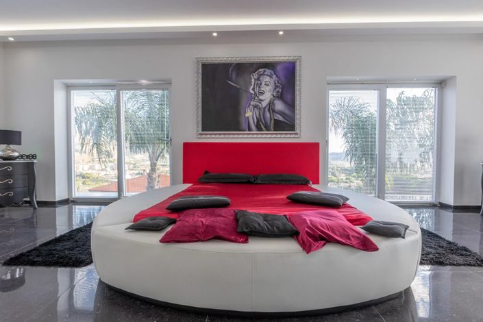 Image No.19-2 Bed Villa for sale