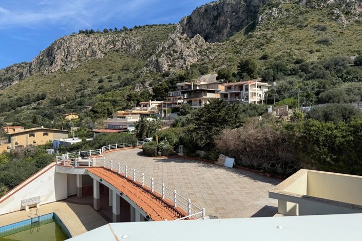 Image No.3-Villa de 5 chambres à vendre à Bagheria