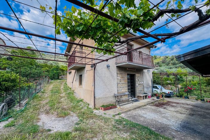 Image No.4-Maison de 3 chambres à vendre à Mistretta