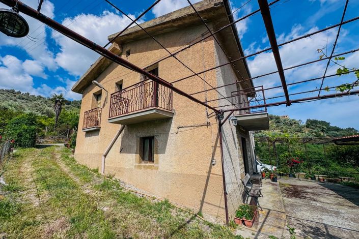 Image No.7-Maison de 3 chambres à vendre à Mistretta