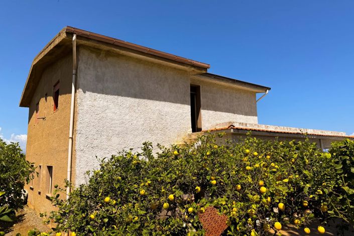 Image No.15-2 Bed Commercial for sale