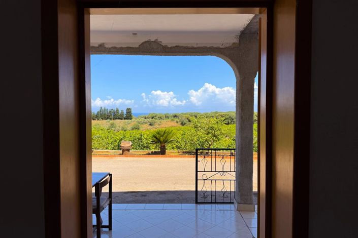 Image No.17-2 Bed Commercial for sale