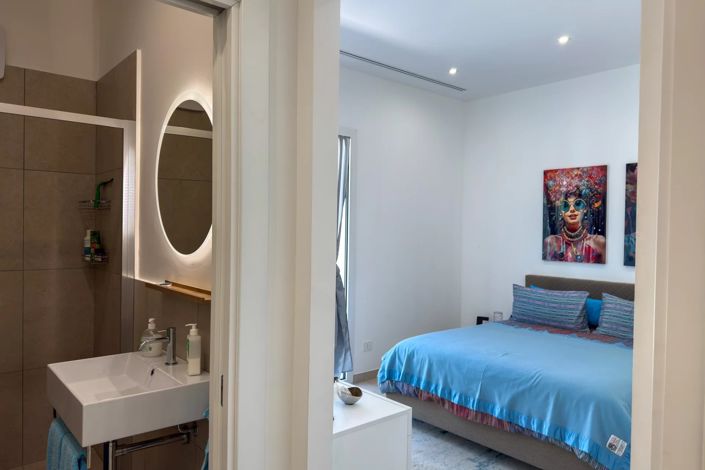 Image No.14-2 Bed Villa for sale