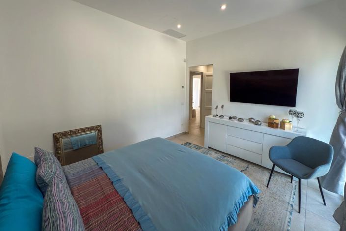 Image No.16-2 Bed Villa for sale