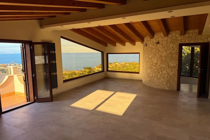 Image No.11-4 Bed Villa for sale