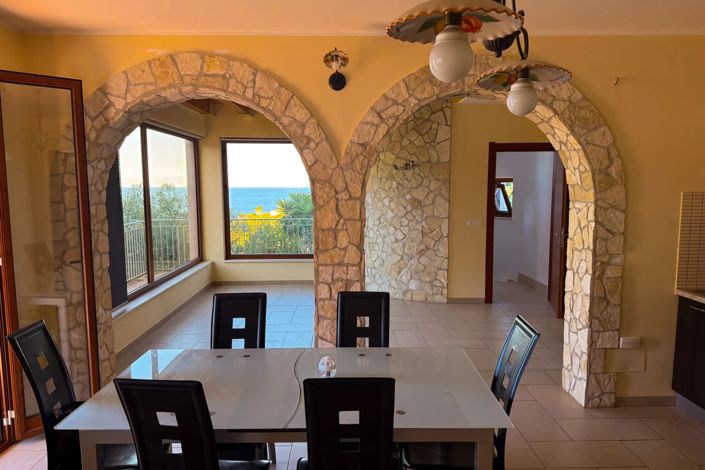 Image No.13-4 Bed Villa for sale