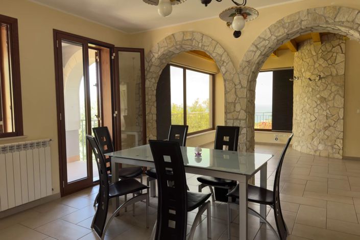 Image No.16-4 Bed Villa for sale