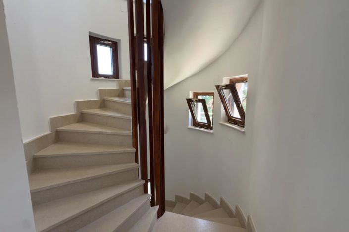 Image No.19-4 Bed Villa for sale