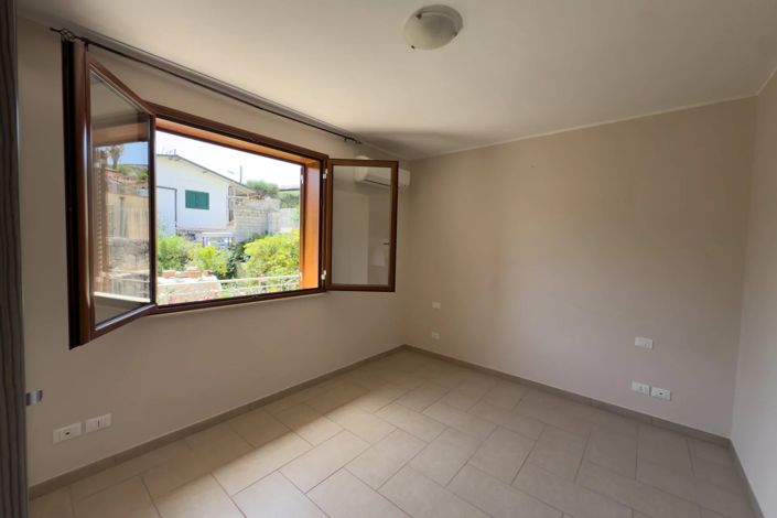 Image No.23-4 Bed Villa for sale