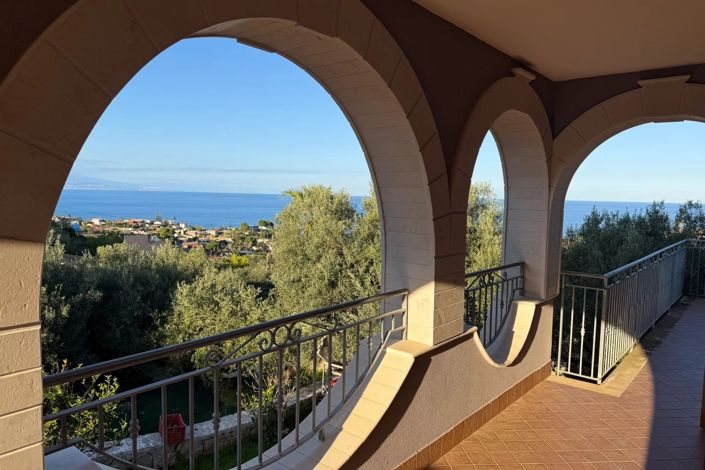 Image No.5-4 Bed Villa for sale