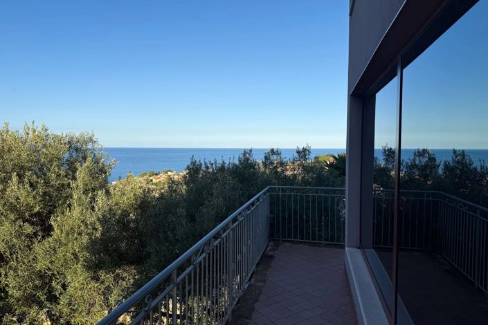 Image No.7-4 Bed Villa for sale