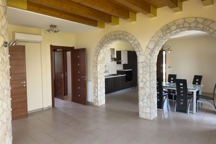 Image No.9-4 Bed Villa for sale