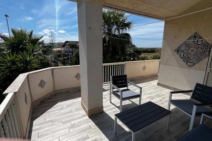 Image No.15-3 Bed House for sale