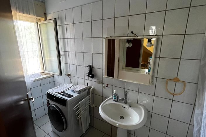 Image No.26-3 Bed House for sale