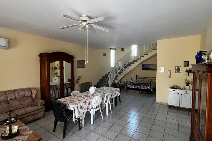 Image No.29-3 Bed House for sale