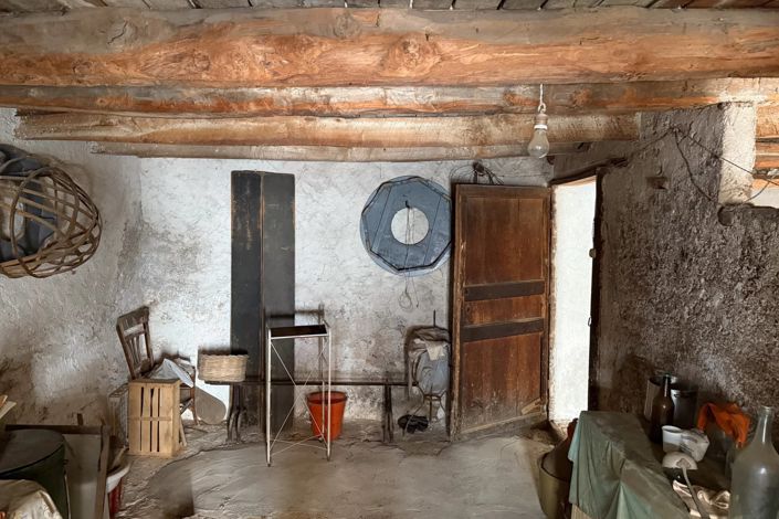 Image No.21-1 Bed House for sale