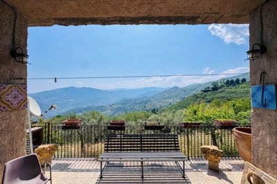 1 - Mistretta, Maison