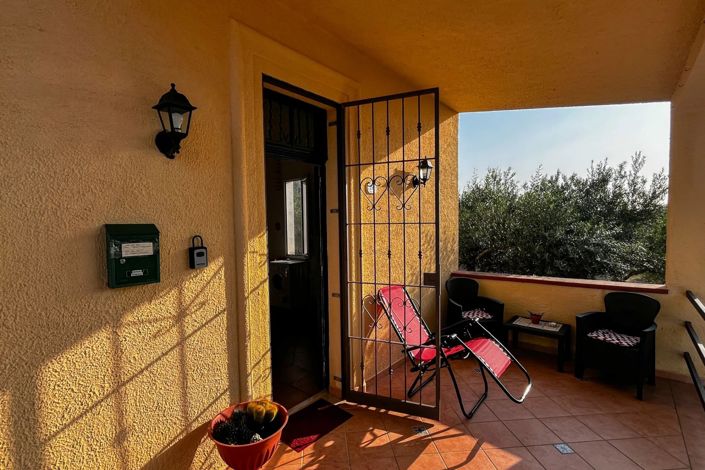 Image No.5-4 Bed House for sale