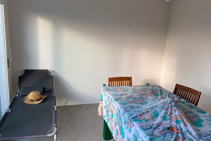 Image No.9-1 Bed House for sale