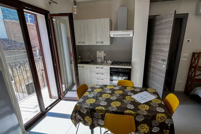 Image No.5-5 Bed House for sale