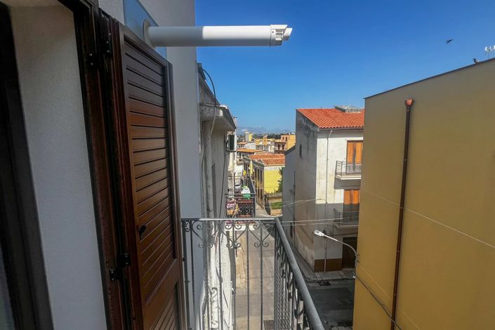 Image No.9-5 Bed House for sale