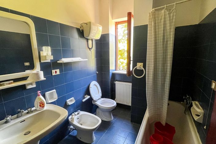 Image No.15-4 Bed House for sale