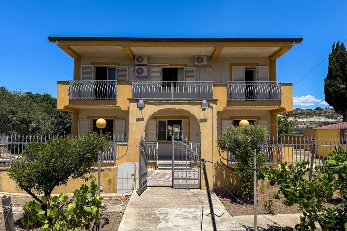 Image No.2-Villa de 4 chambres à vendre à Realmonte