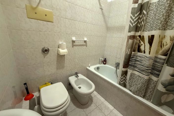 Image No.6-Apartment for sale