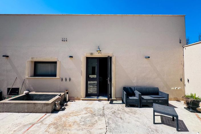 Image No.11-6 Bed House for sale