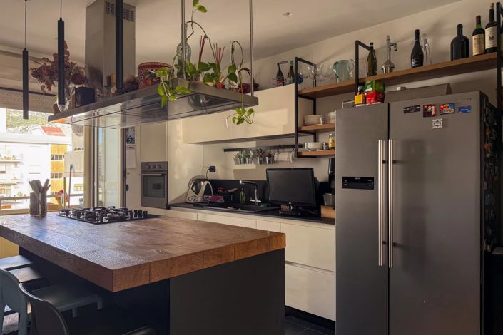 Image No.11-3 Bed Apartment for sale