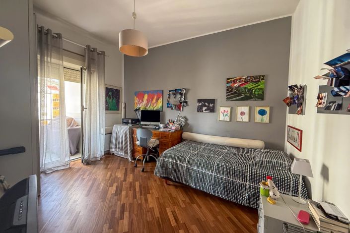 Image No.27-3 Bed Apartment for sale