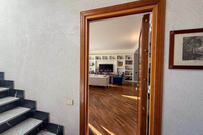 Image No.29-3 Bed Apartment for sale