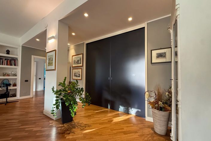 Image No.8-3 Bed Apartment for sale