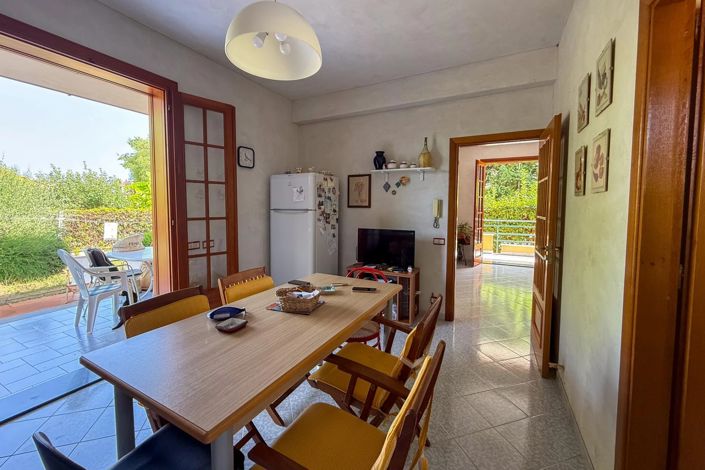 Image No.9-4 Bed House for sale