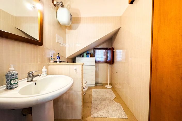 Image No.19-6 Bed Villa for sale