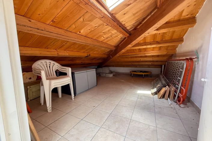 Image No.20-2 Bed House for sale