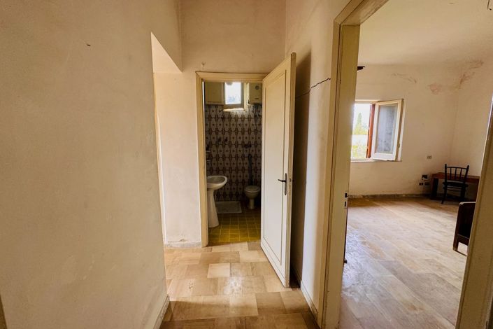 Image No.18-3 Bed Villa for sale